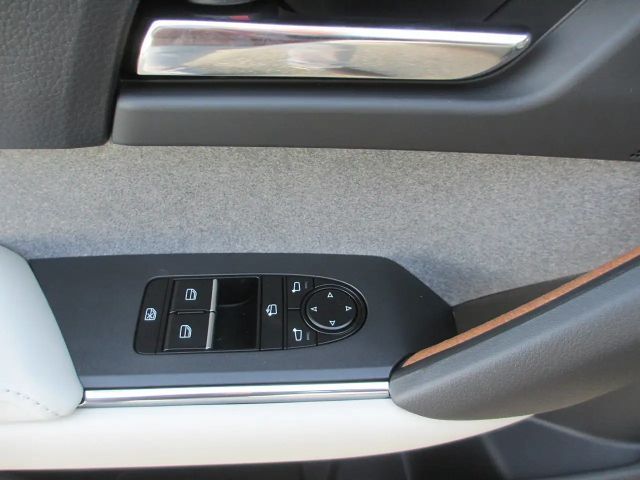 Mazda MX-30 Mazda /MX-30 / R-EV / MAKOTO MODERN CONFIDENCE