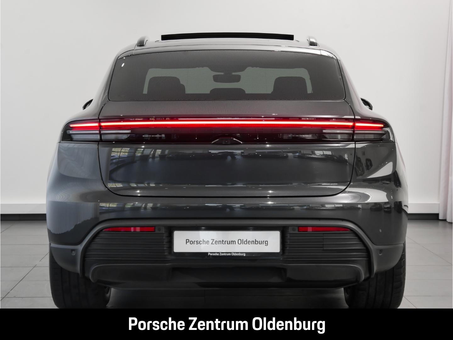 Porsche Macan Electric MATRIX,Luftfederung,Panoramadach