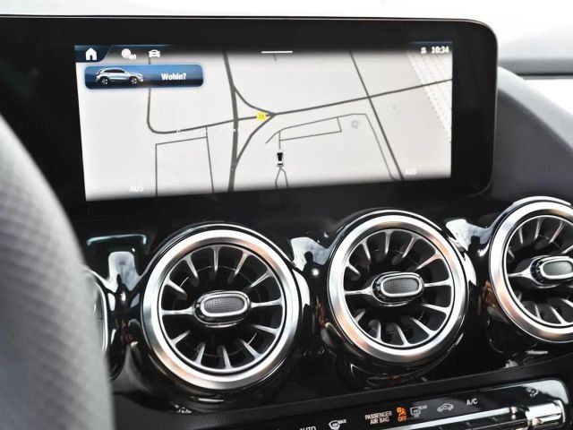 Mercedes-Benz GLA 200 AMG Line