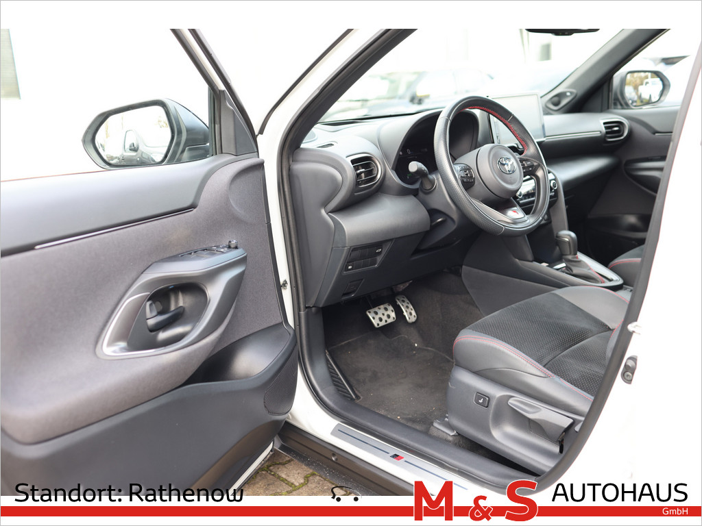 Toyota Yaris Cross 5-deurs Bi-Tone GR