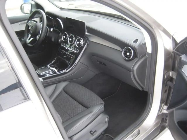 Mercedes-Benz GLC 220 4MATIC GLC 220 d
