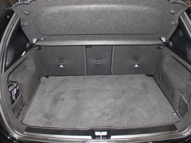 Mercedes-Benz B 180 AMG Line