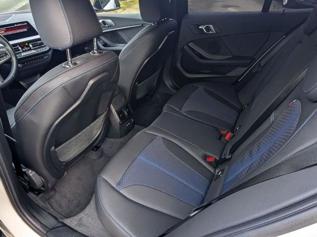 BMW 135 135i Sedan xDrive