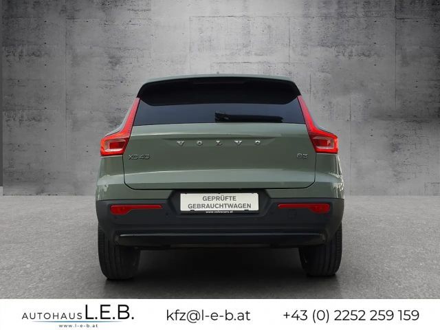 Volvo XC40 Dark Plus