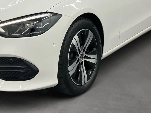 Mercedes-Benz C 180 AVANTGARDE Sedan