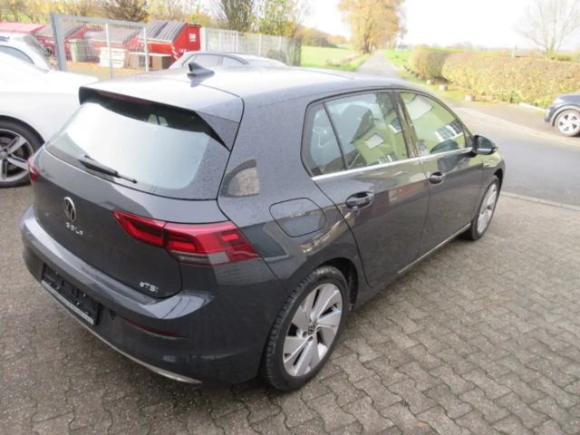 Volkswagen Golf 1.5 eTSI DSG Style