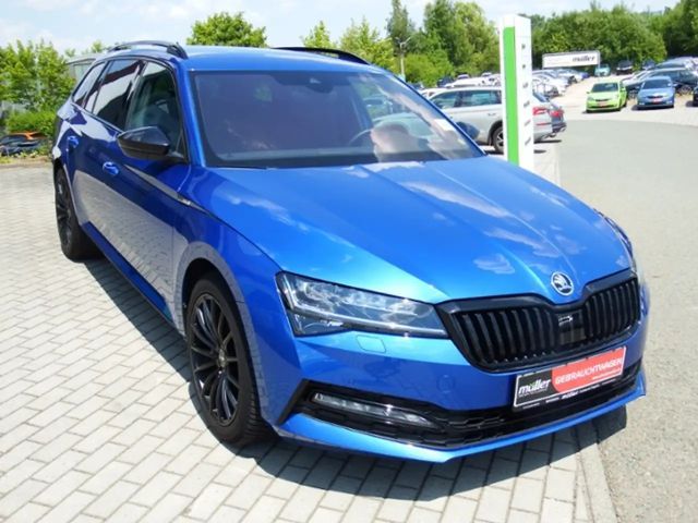 Skoda Superb 2.0 TSI Combi Sportline