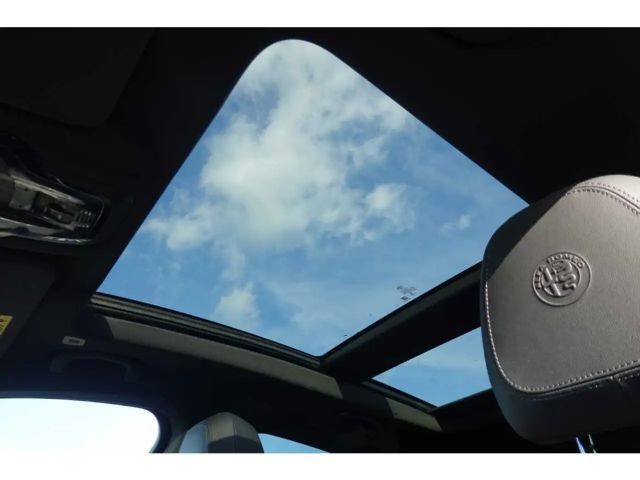 Alfa Romeo Stelvio Q4 Quadrifoglio Turbo