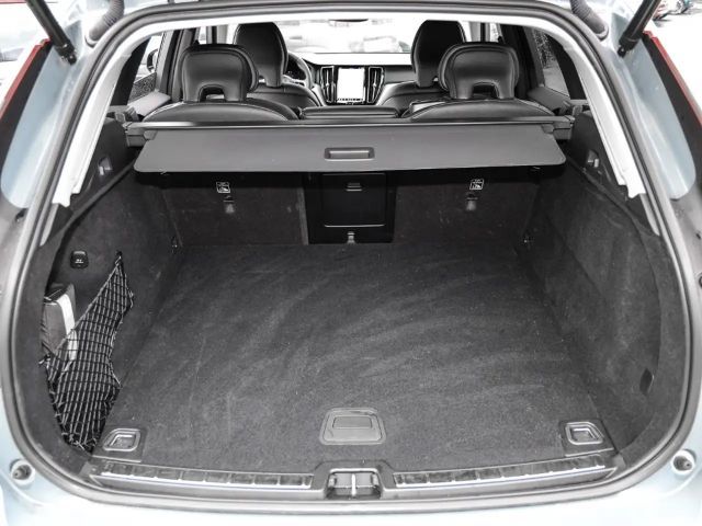 Volvo XC60 Dark Plus