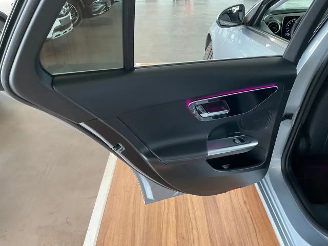 Mercedes-Benz C 180 AVANTGARDE Estate