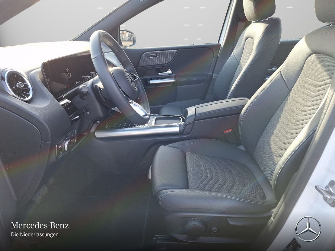 Mercedes-Benz B 180 Sedan