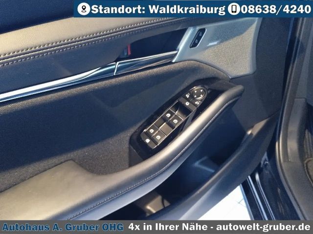 Mazda 3 Exclusive-line SkyActiv e-Skyactiv