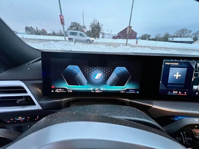 BMW 330 330e M-Sport