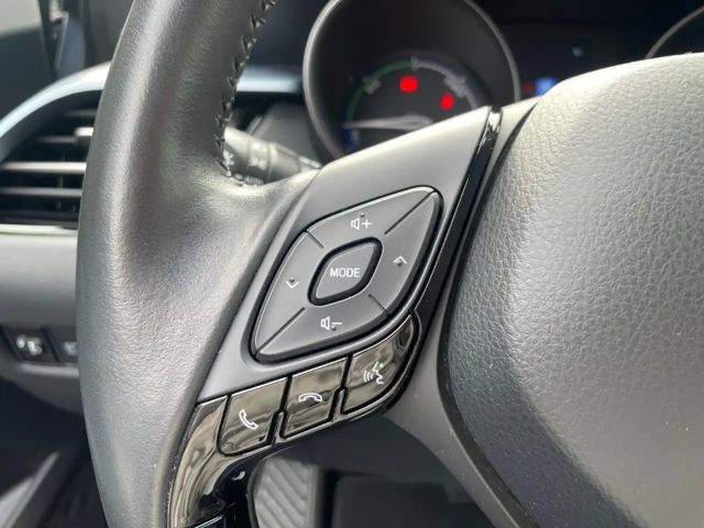 Toyota C-HR Hybride Team D