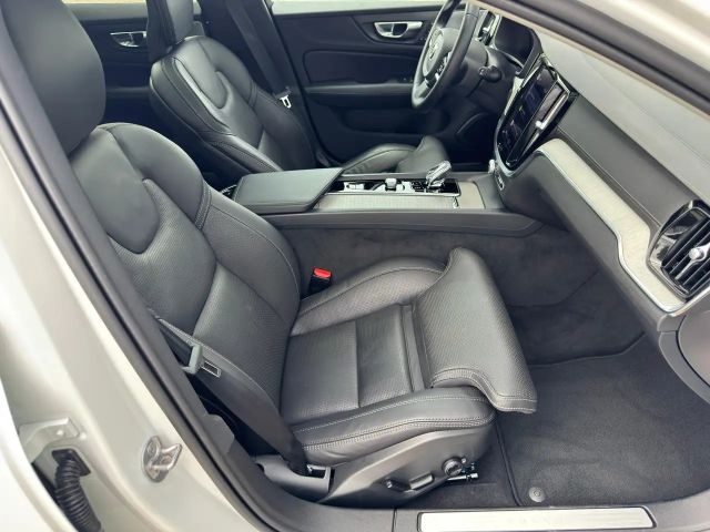 Volvo V60 Cross Country AWD Bright Ultimate