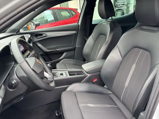 Cupra Formentor mit Fahrschulumbau