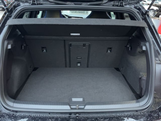 Volkswagen Golf 2.0 TSI DSG Golf VIII