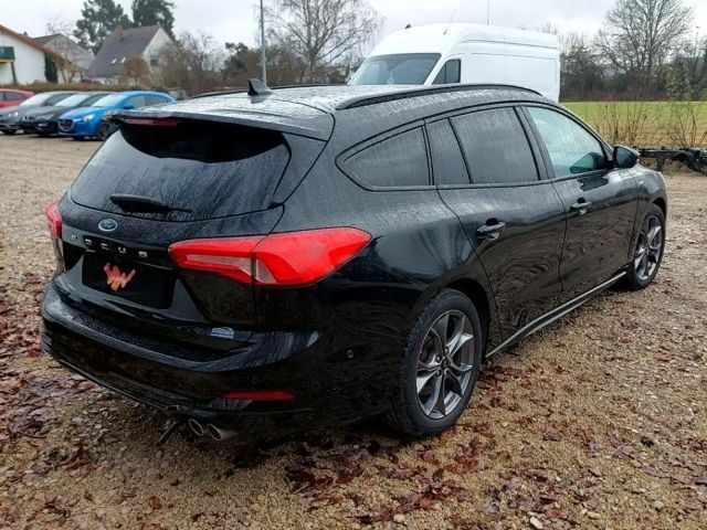 Ford Focus ST Line Wagon
