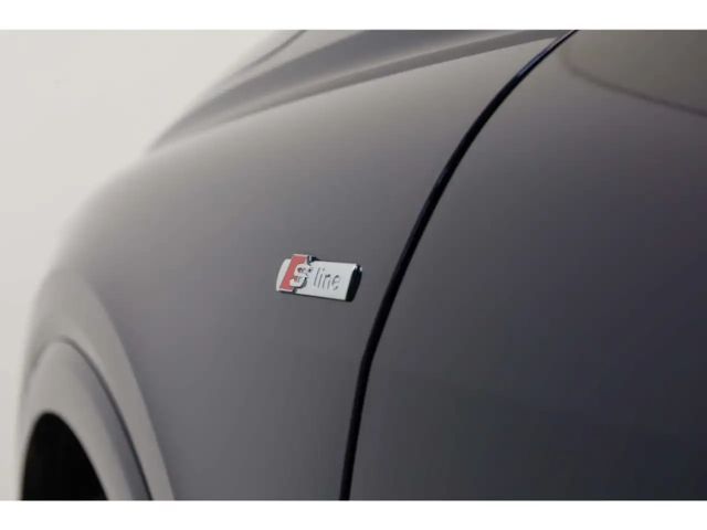 Audi Q4 e-tron S-Line