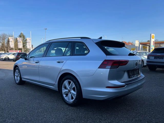 Volkswagen Golf Life Variant