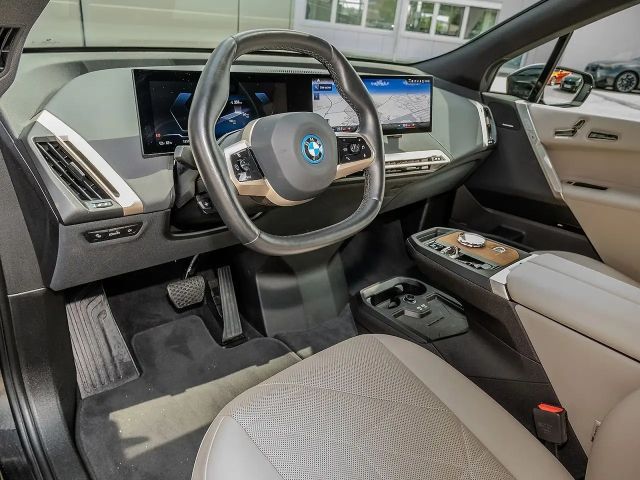 BMW iX xDrive40