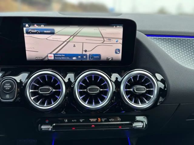 Mercedes-Benz GLA 200 Progressive