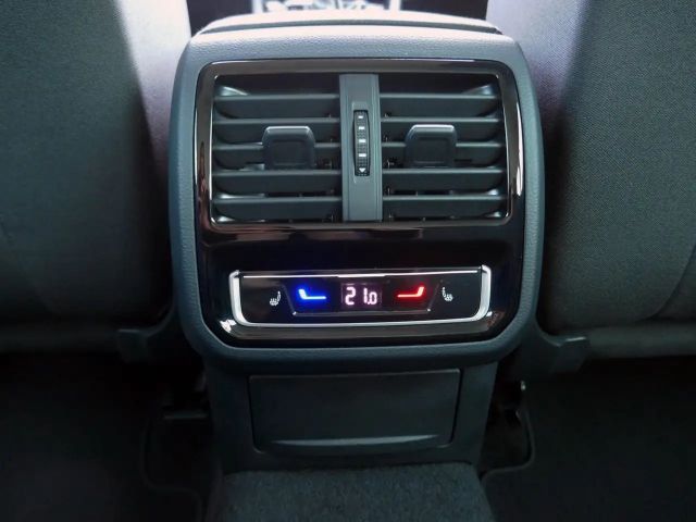 Volkswagen Passat 2.0 TDI Business DSG Variant