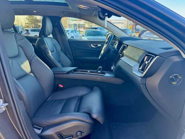 Volvo V60 Dark Plus