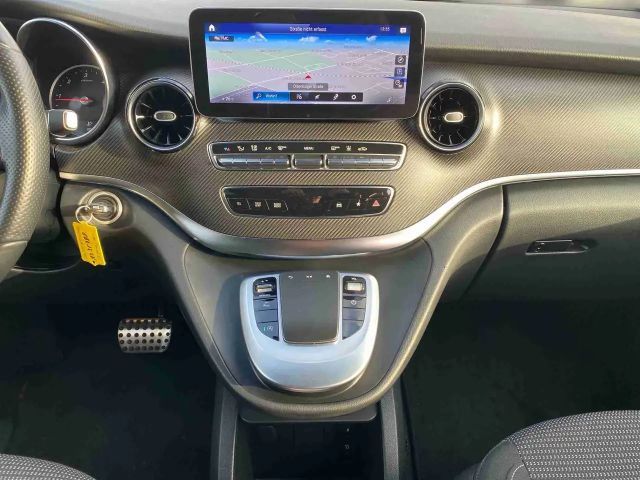 Mercedes-Benz V 300 AMG Line
