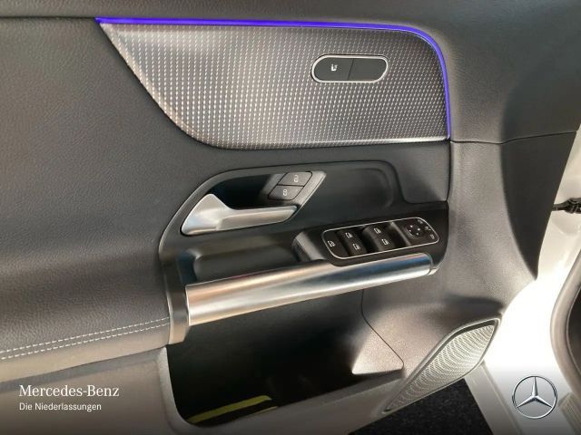 Mercedes-Benz GLA 200 Progressive