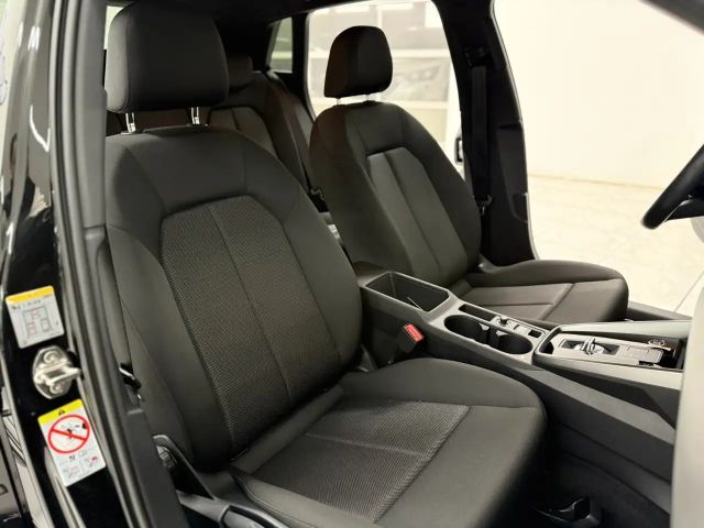 Audi A3 35 TFSI S-Line Sedan Sportback