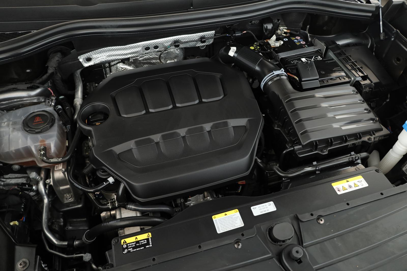 Volkswagen Tiguan 2.0 TSI DSG IQ.Drive R-Line