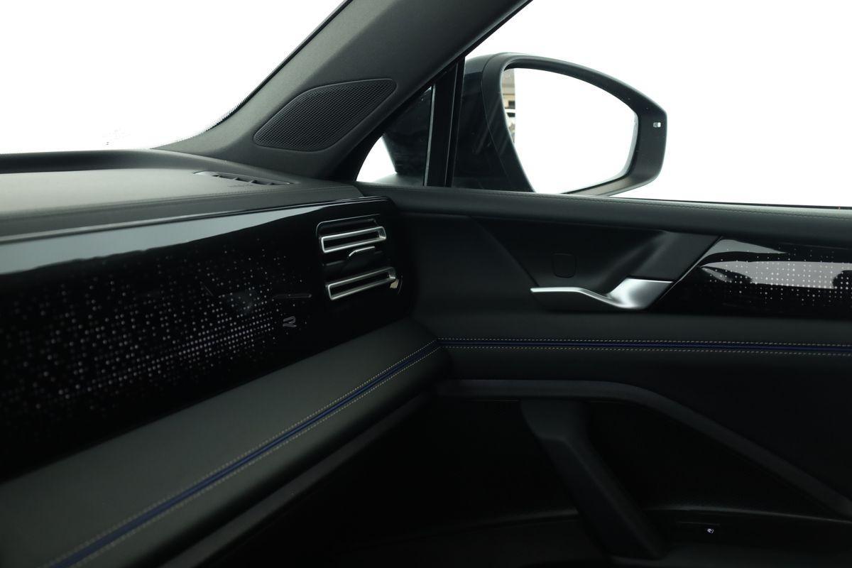 Volkswagen Tiguan 2.0 TSI DSG IQ.Drive R-Line