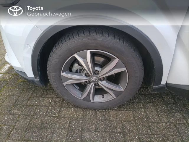 Toyota C-HR Hybride Team D