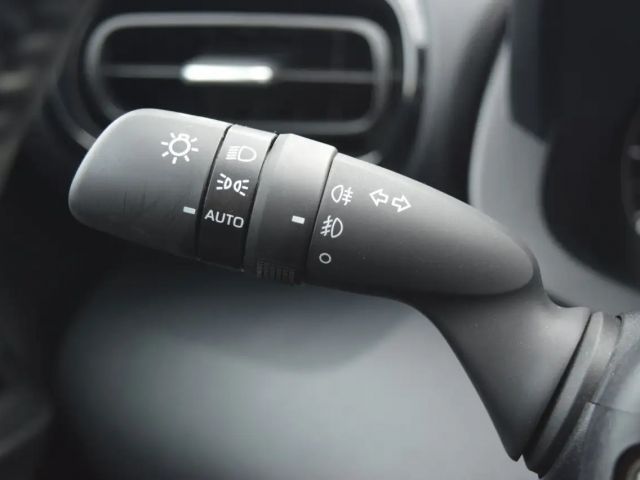 Toyota Yaris Club Hatchback