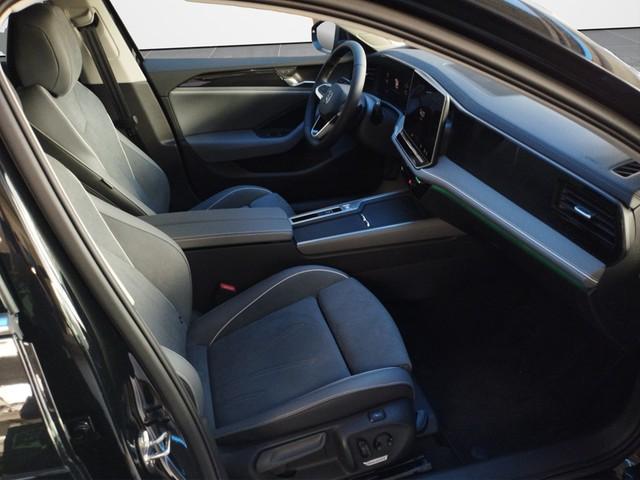 Volkswagen Passat 1.5 eTSI Business Variant