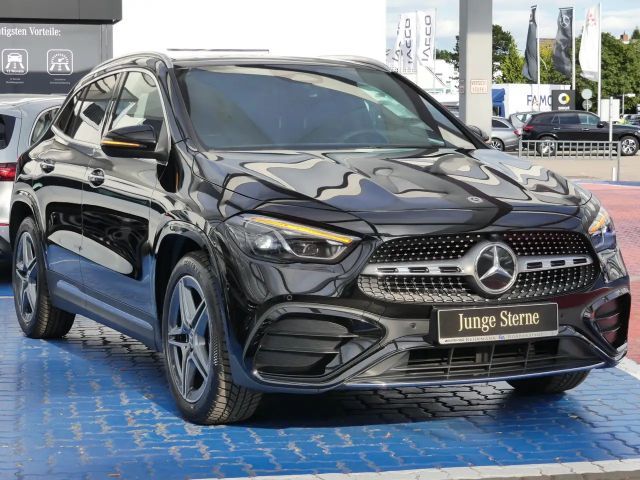 Mercedes-Benz GLA 200 AMG Line