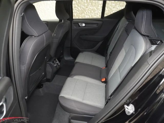 Volvo XC40 Dark Plus