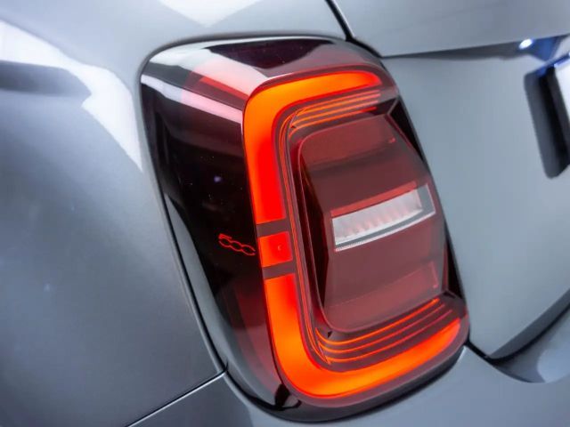 Fiat 500e Elektro Verkehrszeichenerk. PDCv+h  Notbremsass.(1