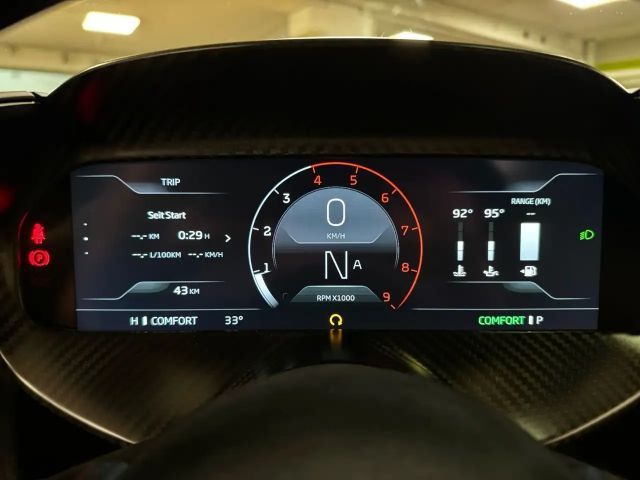 McLaren 750S COUPE MY25 CARBON EXT&INT B&W LIFT FULLOPT!