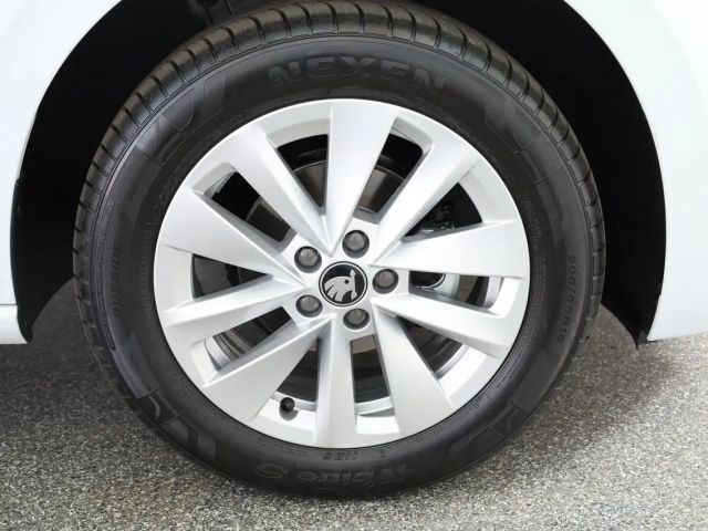 Skoda Scala Essence TSI