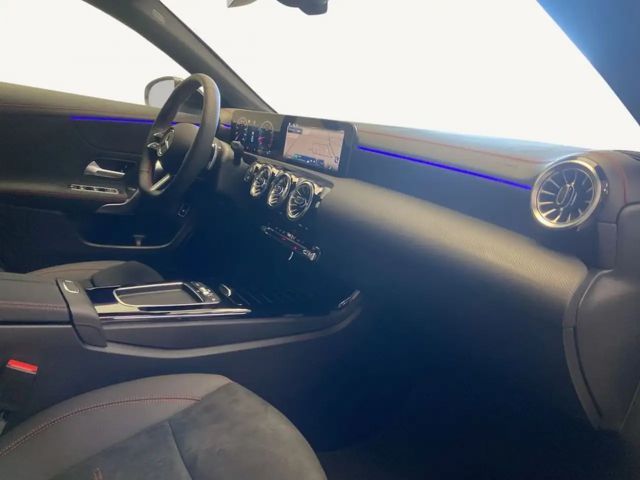 Mercedes-Benz CLA 180 Coupé