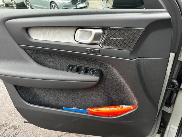 Volvo XC40 Dark Plus