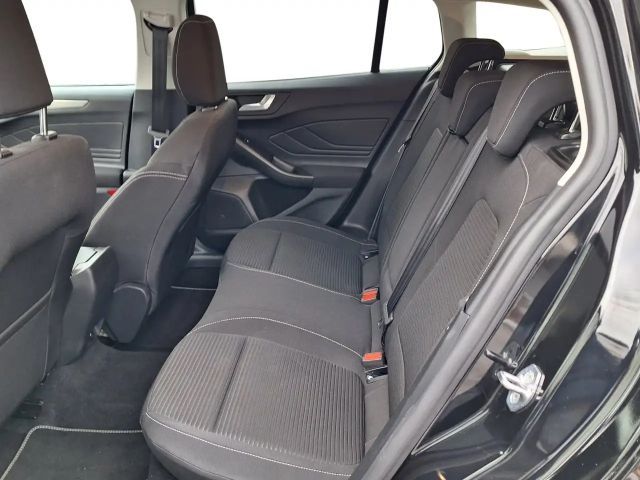 Ford Focus Titanium Wagon