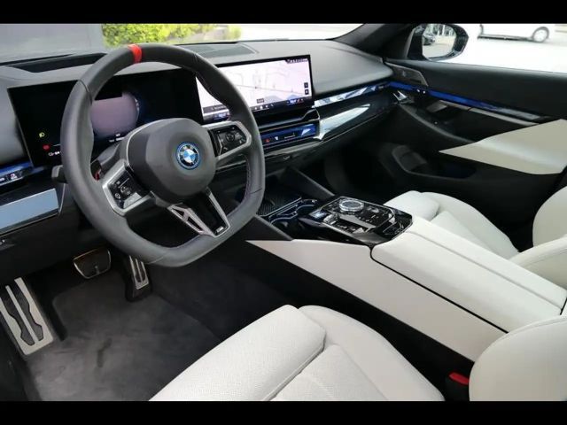 BMW i5 M60 Touring xDrive