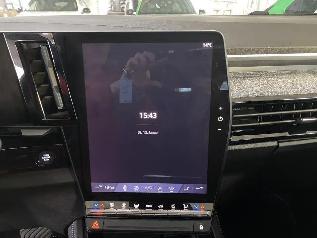 Renault Espace E-Tech Hybrid Techno