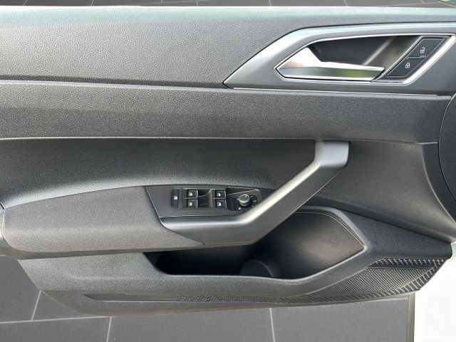 Volkswagen Polo 1.0 TSI DSG R-Line
