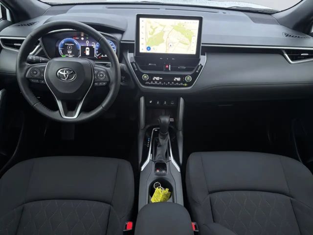 Toyota Corolla Cross Hybride Team D