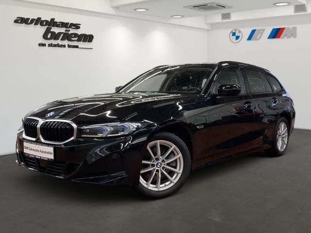 BMW 330 330e Touring