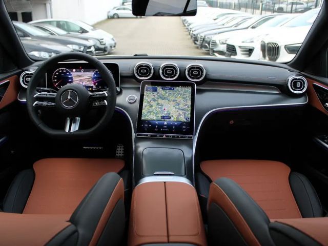 Mercedes-Benz C 200 AMG Line Sedan